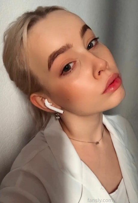 Naakte gelekte OnlyFans-foto van Denidragons