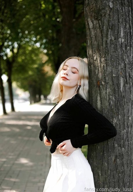 Naakte gelekte OnlyFans-foto van Denidragons