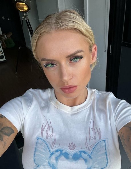 Naakte gelekte OnlyFans-foto van Missalways