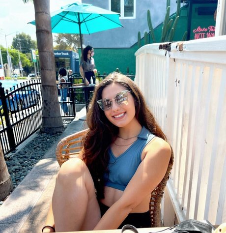 Naakte gelekte OnlyFans-foto van Ashley Jolly