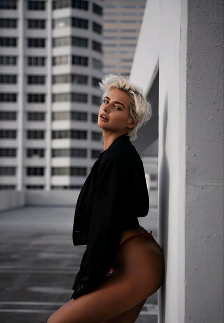 Allie Alina
