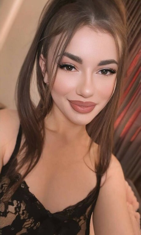 Naakte gelekte OnlyFans-foto van Girlsoodaa