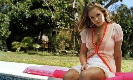 Agnes Bruckner