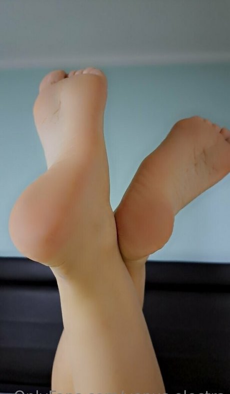 Naakte gelekte OnlyFans-foto van Venuselectra