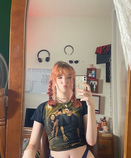 Naakte gelekte OnlyFans-foto van Tora Love