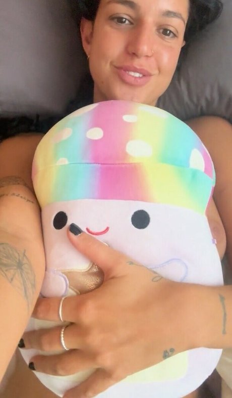 Samantha Manovski