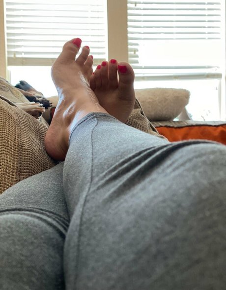 Etherealdemiefeet