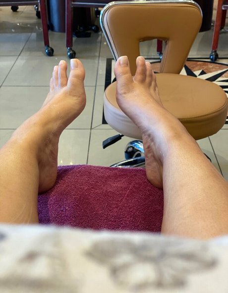 Etherealdemiefeet