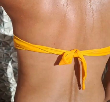 Naakte gelekte OnlyFans-foto van Familia Jeito Loko