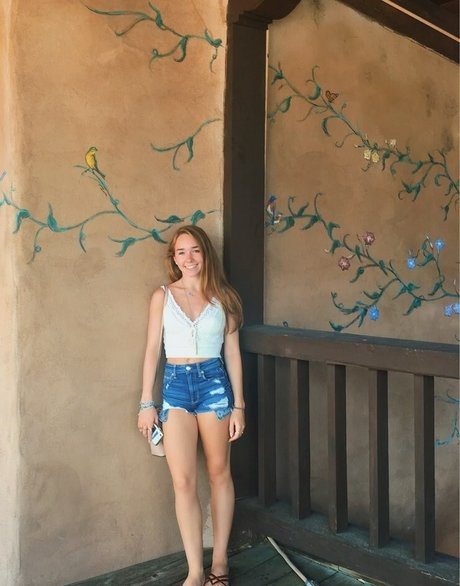 Holly Taylor