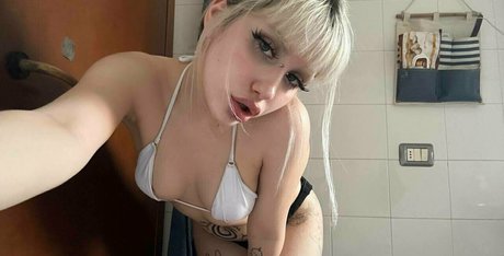 Naakte gelekte OnlyFans-foto van Callmelucilla
