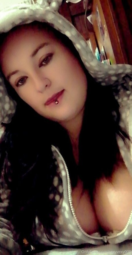 Naakte gelekte OnlyFans-foto van Mistresskatiana