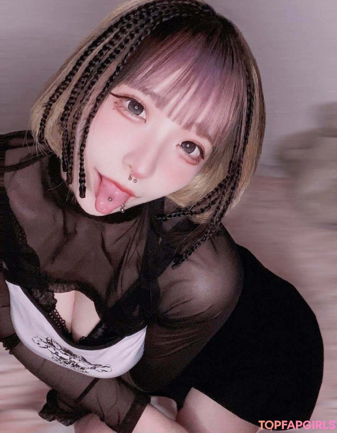 Naakte gelekte OnlyFans-foto van Zzosui #2 Naakte gelekte OnlyFans-foto van Zzosui #2