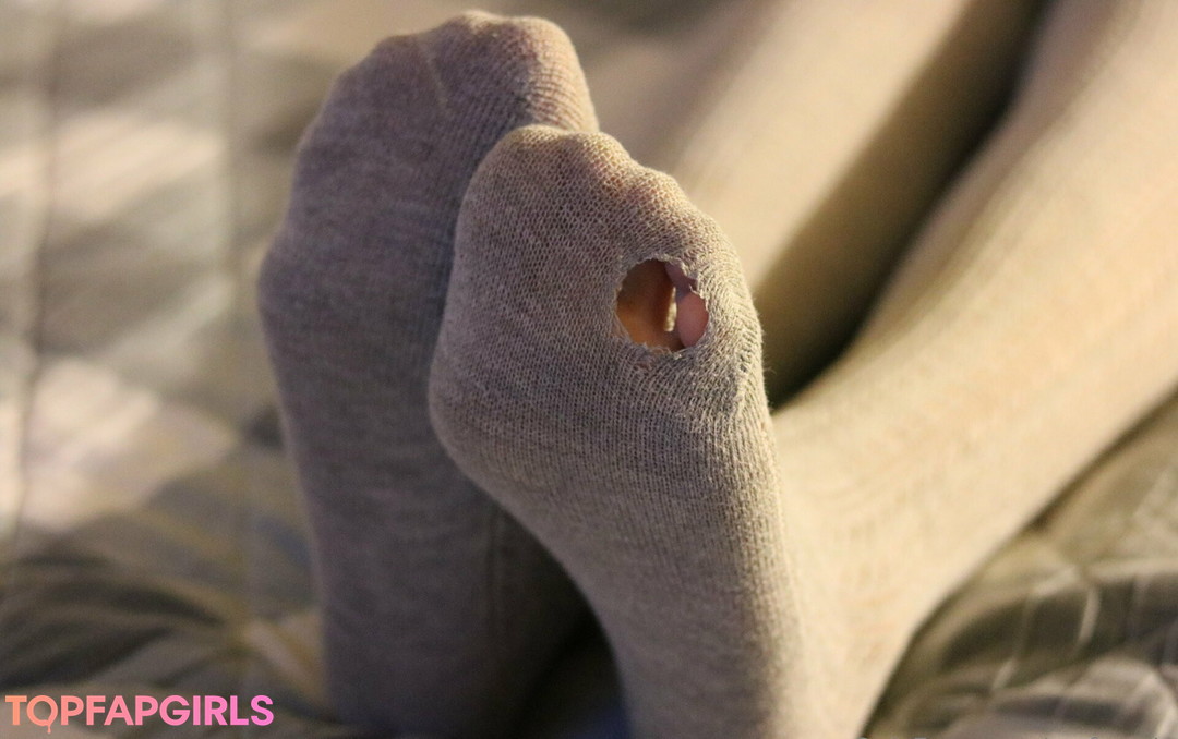 Naakte gelekte OnlyFans-foto van Msfeetsie #12 Naakte gelekte OnlyFans-foto van Msfeetsie #12