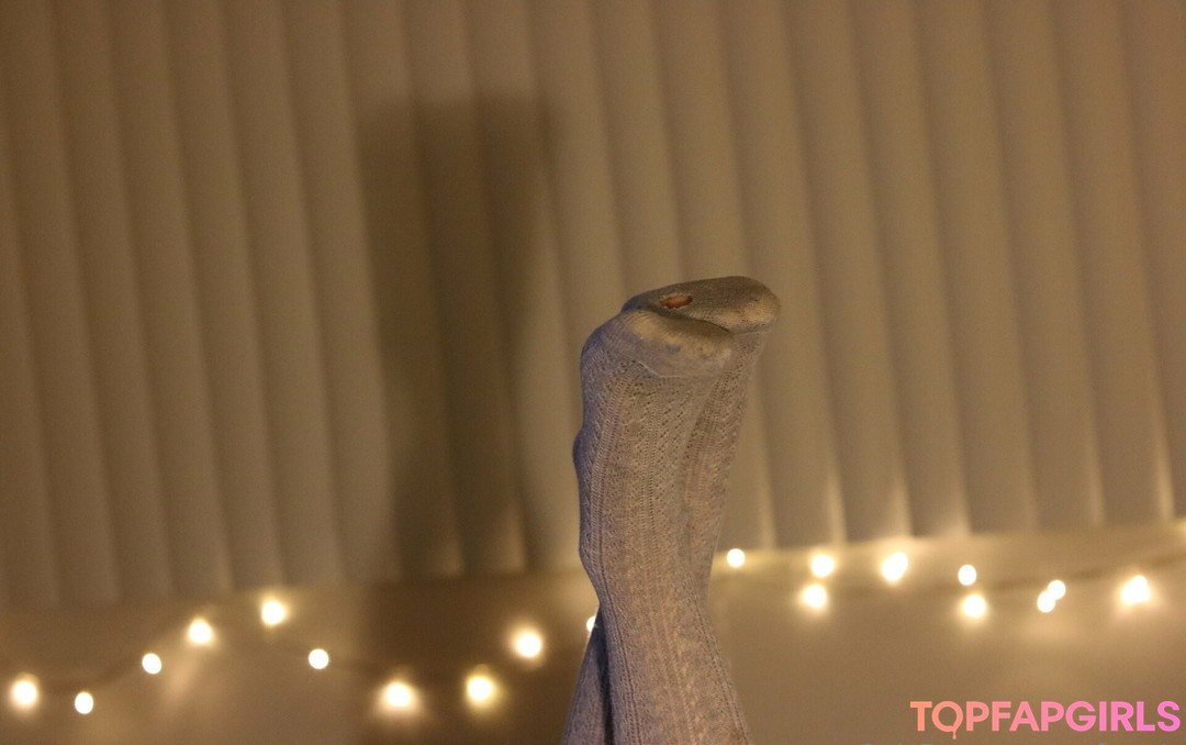 Naakte gelekte OnlyFans-foto van Msfeetsie #19 Naakte gelekte OnlyFans-foto van Msfeetsie #19