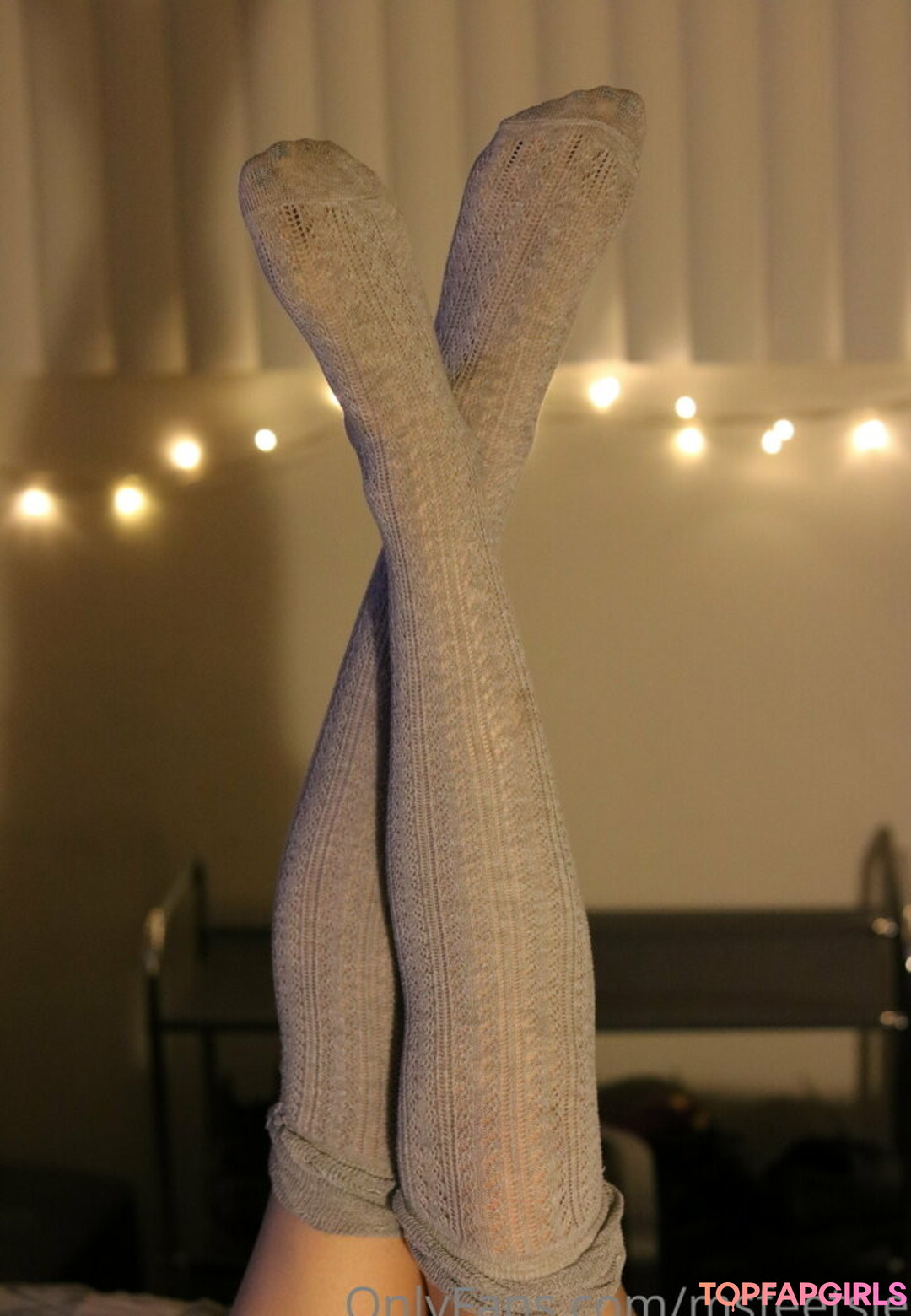 Naakte gelekte OnlyFans-foto van Msfeetsie #21 Naakte gelekte OnlyFans-foto van Msfeetsie #21