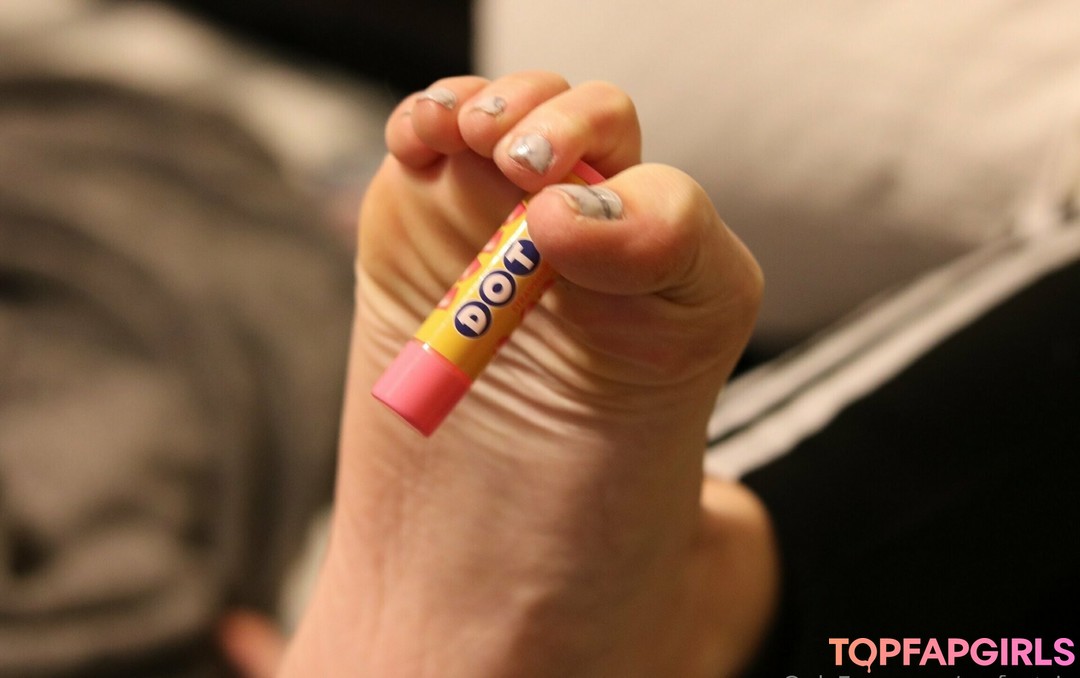 Naakte gelekte OnlyFans-foto van Msfeetsie #42 Naakte gelekte OnlyFans-foto van Msfeetsie #42