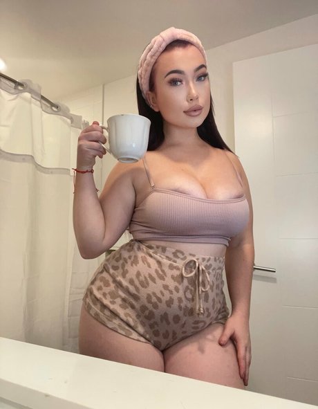 Porcelainpeachx