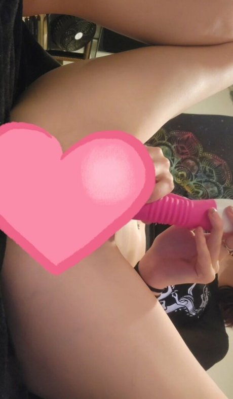 Naakte gelekte OnlyFans-foto van Jess