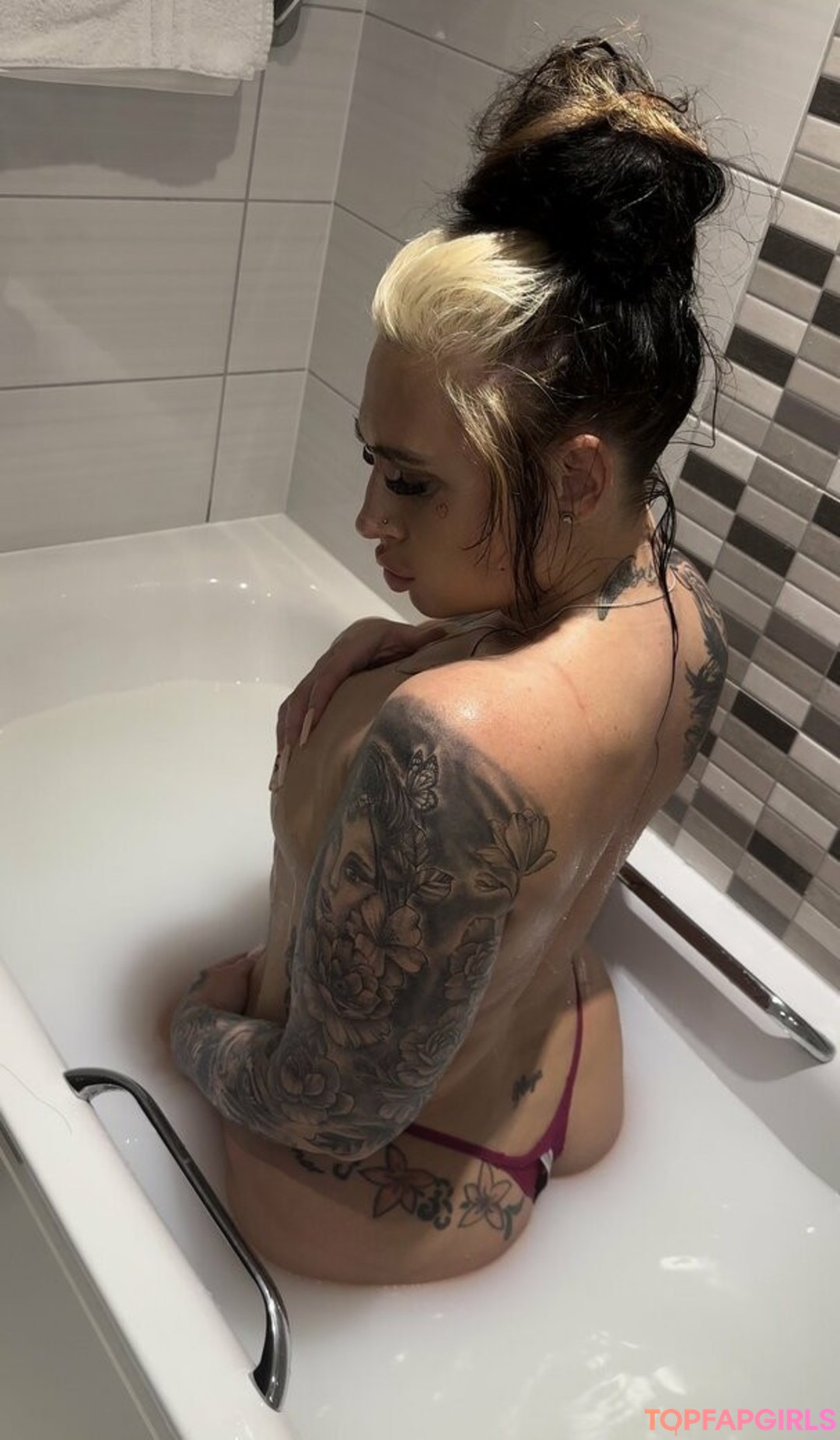 Naakte gelekte OnlyFans-foto van Rubyrosevip #7 Naakte gelekte OnlyFans-foto van Rubyrosevip #7