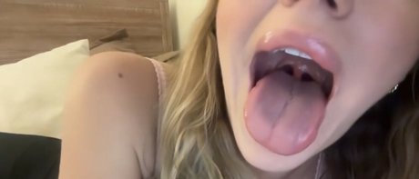 Naakte gelekte OnlyFans-foto van Brookechance