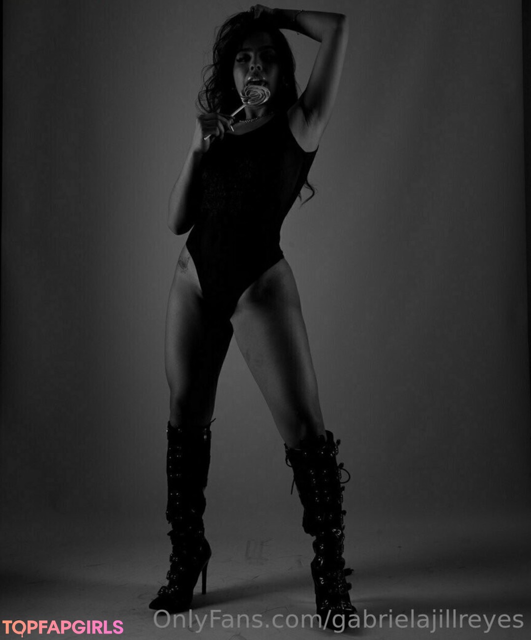 Naakte gelekte OnlyFans-foto van Gabrielajillreyes #23 Naakte gelekte OnlyFans-foto van Gabrielajillreyes #23