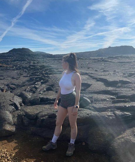 Naakte gelekte OnlyFans-foto van Scottishgeologist