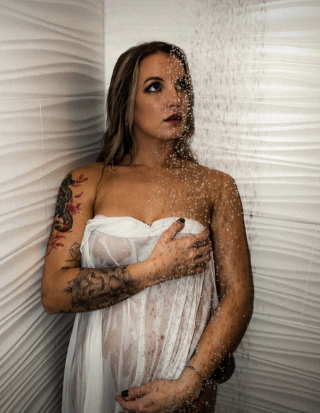 Naakte gelekte OnlyFans-foto van Lilmaddie13