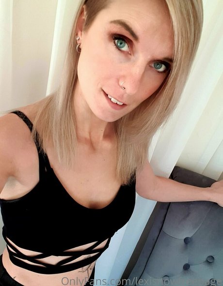 Naakte gelekte OnlyFans-foto van Lexisnowfreepage