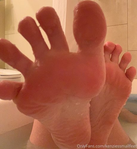 Kenziessmallfeet