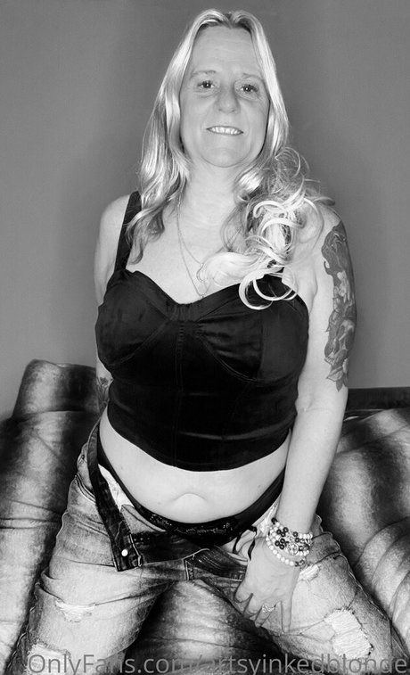 Artsyinkedblonde