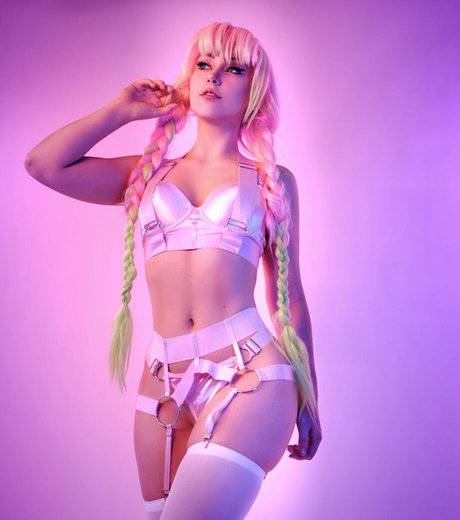 Naakte gelekte OnlyFans-foto van Satiella Cosplay
