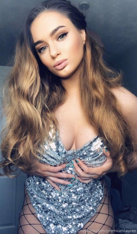 Naakte gelekte OnlyFans-foto van Yourgirlauren