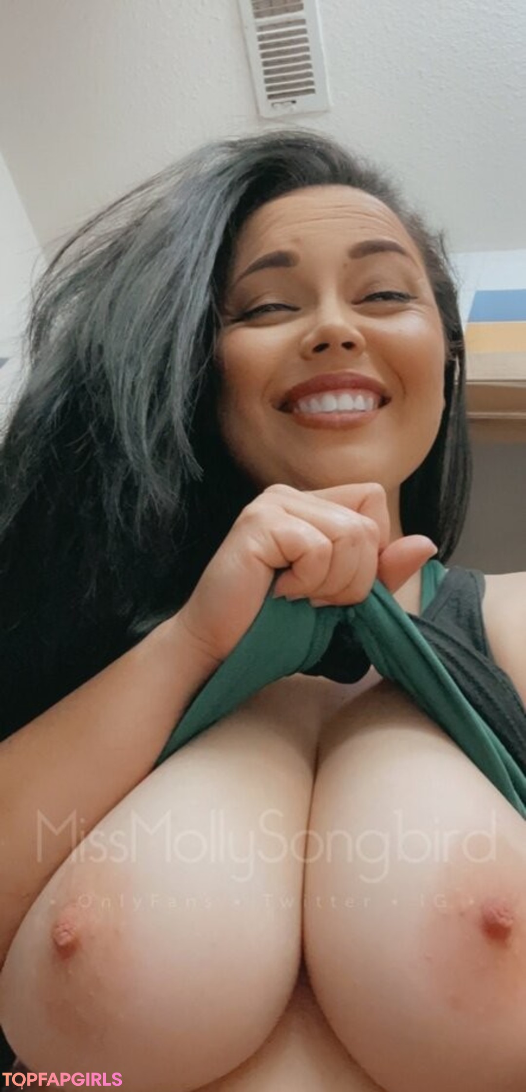 Naakte gelekte OnlyFans-foto van Molly Songbird #52 Naakte gelekte OnlyFans-foto van Molly Songbird #52