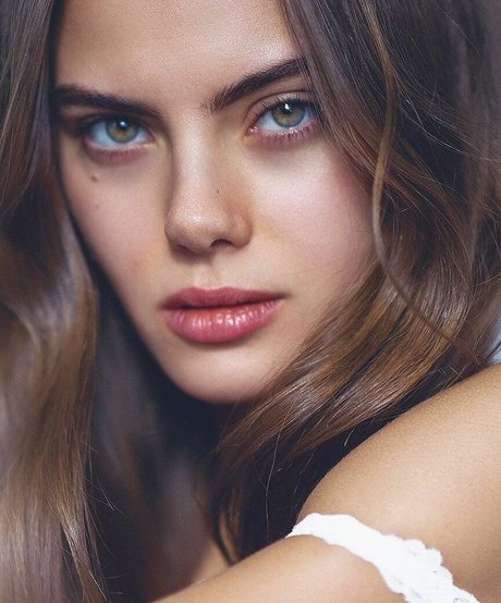 Naakte gelekte OnlyFans-foto van Kate Demianova
