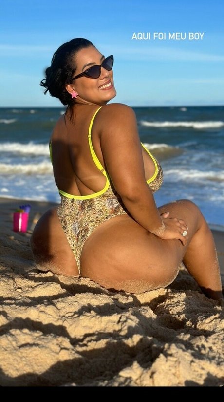 Naakte gelekte OnlyFans-foto van Licefariass