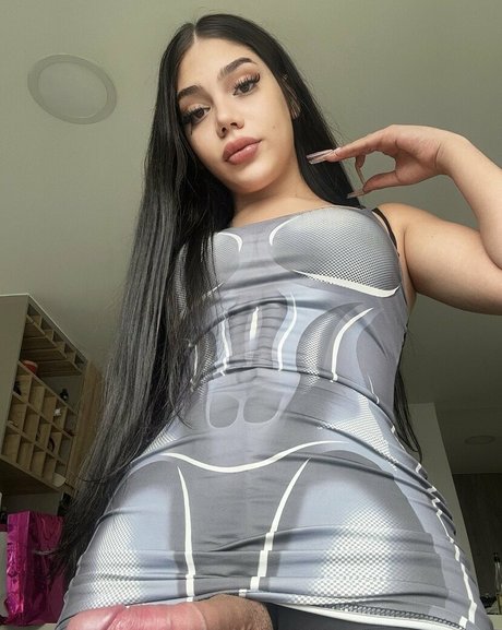 Camila Holguiin