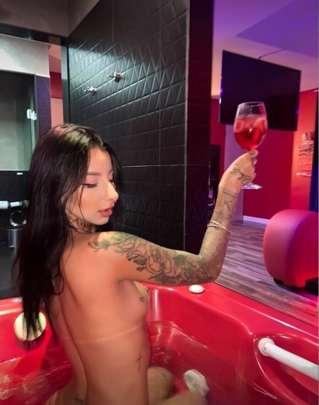 Naakte gelekte OnlyFans-foto van Bruna Fortaleza