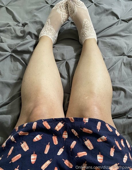 Dizzykittenpaws