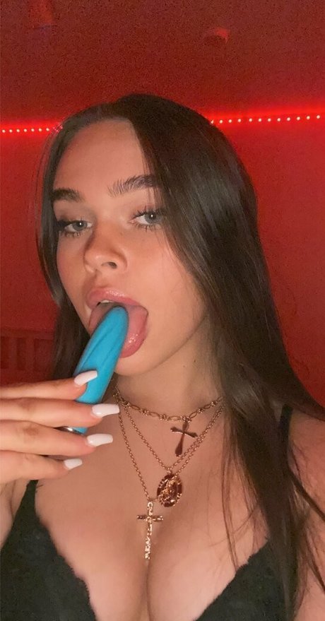 Naakte gelekte OnlyFans-foto van Juicyicelandicbooty