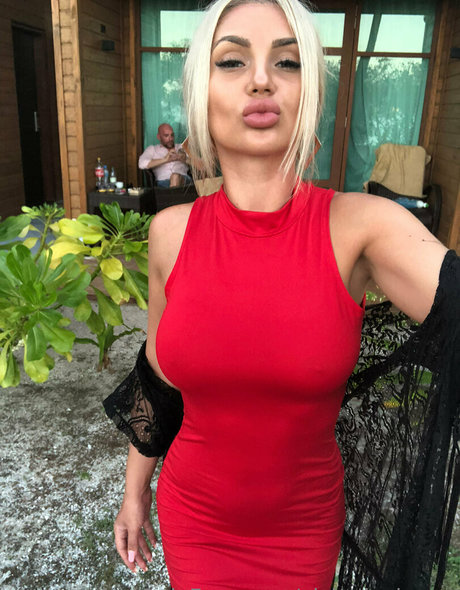 Naakte gelekte OnlyFans-foto van Vickyduchesss