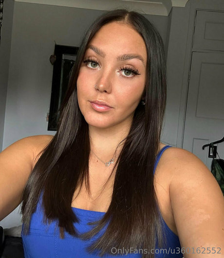 Naakte gelekte OnlyFans-foto van Georgiagentlee