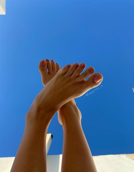 Naakte gelekte OnlyFans-foto van Mayarosexx