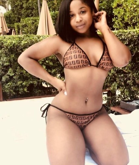 Naakte gelekte OnlyFans-foto van Itsreginaecarter