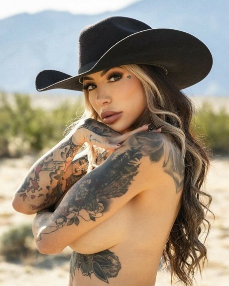 Naakte gelekte OnlyFans-foto van Therosiemiller