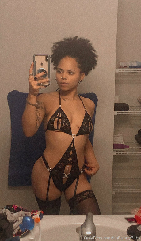 Naakte gelekte OnlyFans-foto van Subfairy