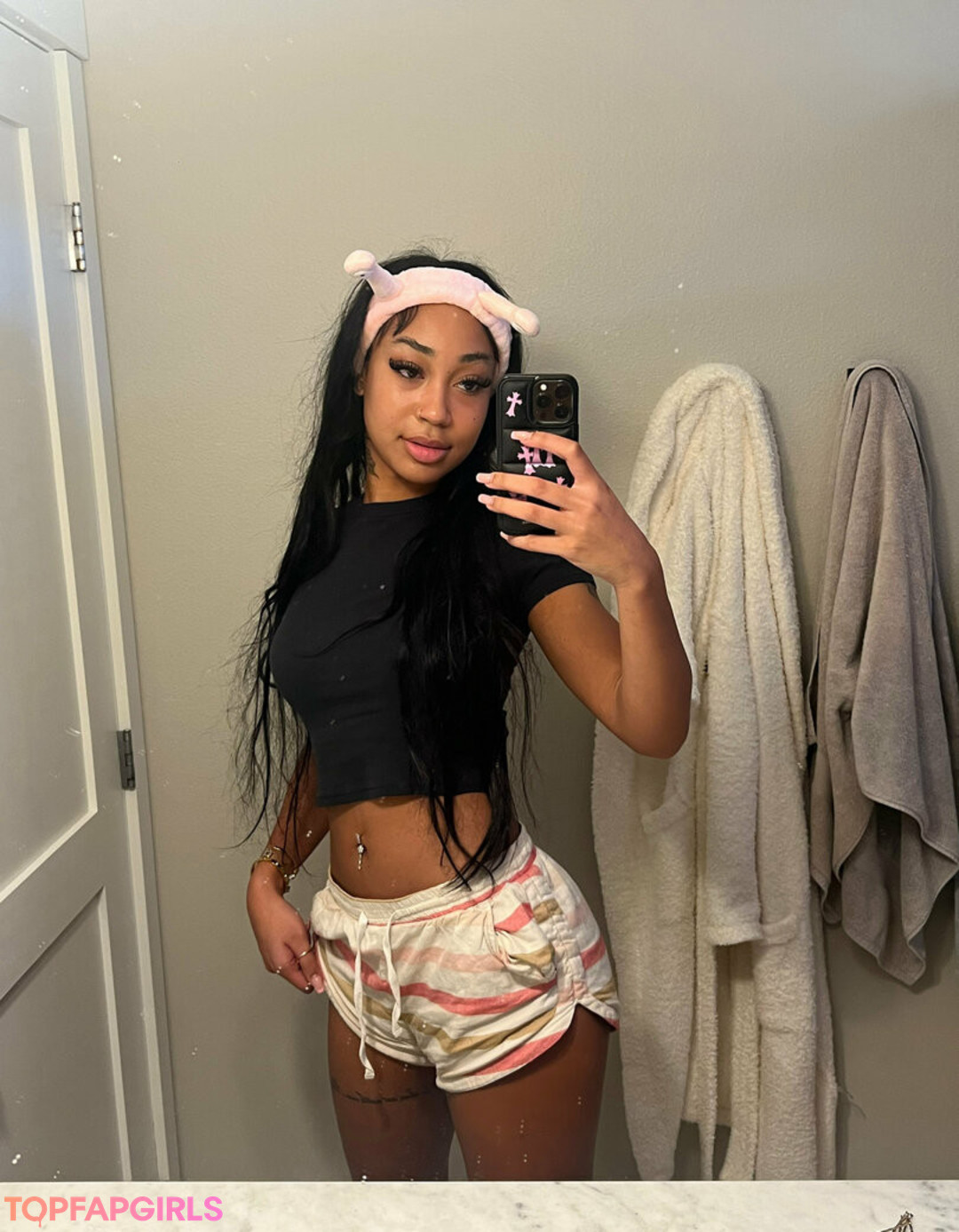 Naakte gelekte OnlyFans-foto van Exoticblasiann #79 Naakte gelekte OnlyFans-foto van Exoticblasiann #79