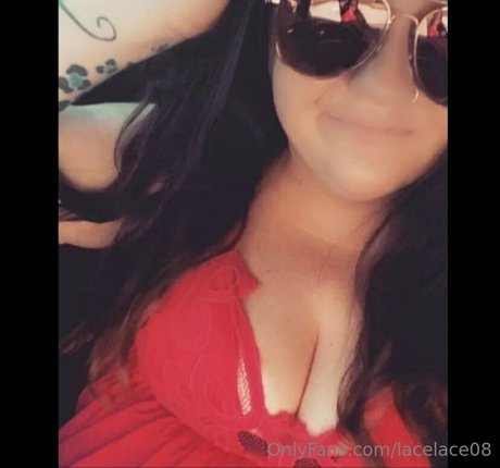 Naakte gelekte OnlyFans-foto van Lacelace08