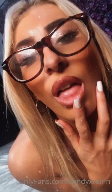 Naakte gelekte OnlyFans-foto van Goddessj89