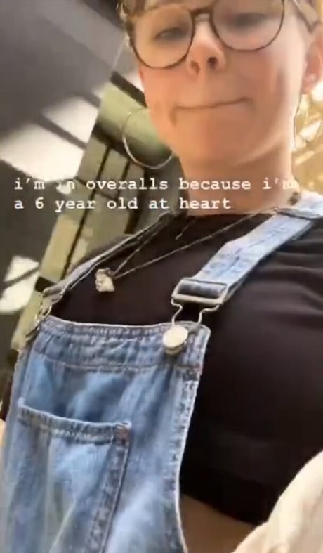 Mina Sundwall